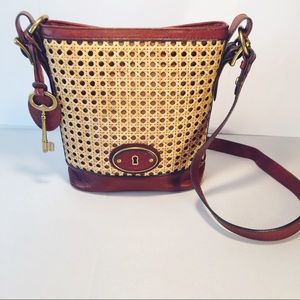 FOSSIL VTG WICKER & LEATHER CROSSBODY BUCKET